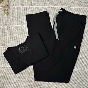 🖤 FIGS scrub set 🖤